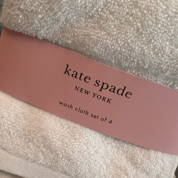Kate Spade Wash Cloths - Picture 2 of 6